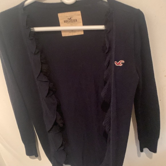 Super Cute Stylish Hollister Black light sweater w/frilly trim SZ Small - Picture 2 of 6